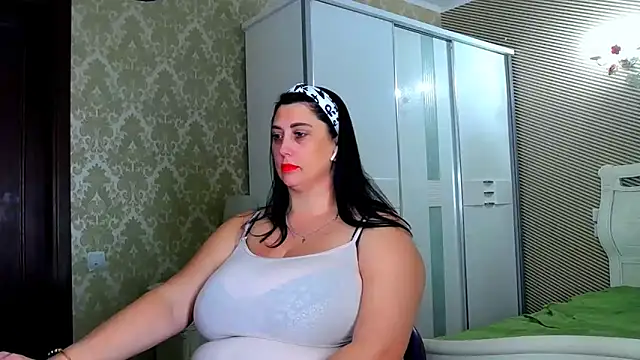 Evelyn Shy online show from 01-09-25, 09:59