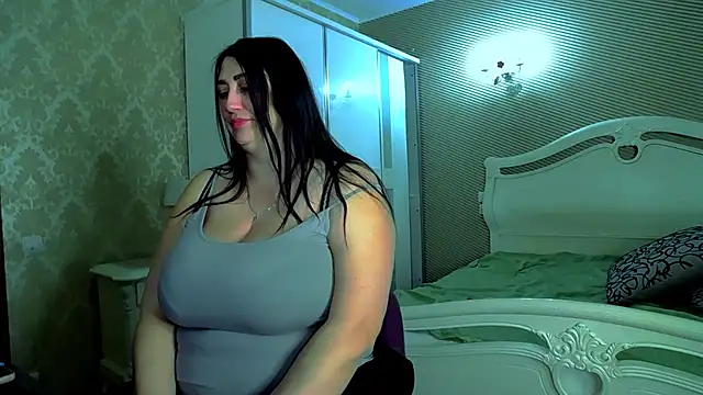 Evelyn Shy online show from 03-18-25, 07:19