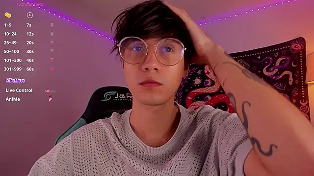 LeaneSeb online show from 01-12-25, 02:41