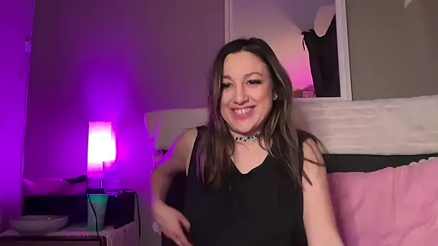 Snapshot of CrazyKittenMeow chatting on 02-25-25, 07:09 CrazyKittenMeow online show from 02-25-25, 07:09