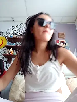 LinzyBaner online show from 09-10-25, 05:02