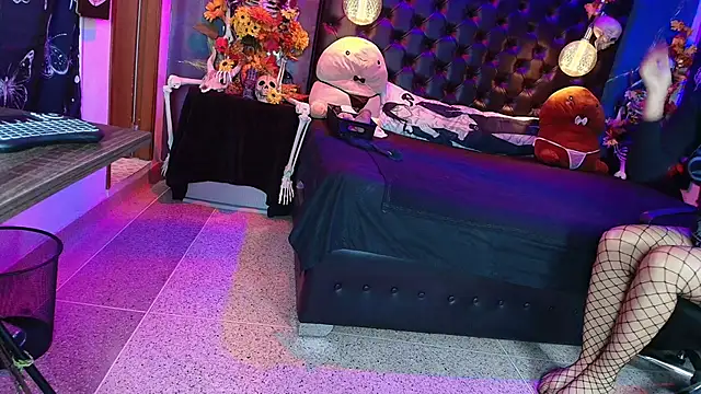 AlexHoe  online show from 09-14-25, 06:51