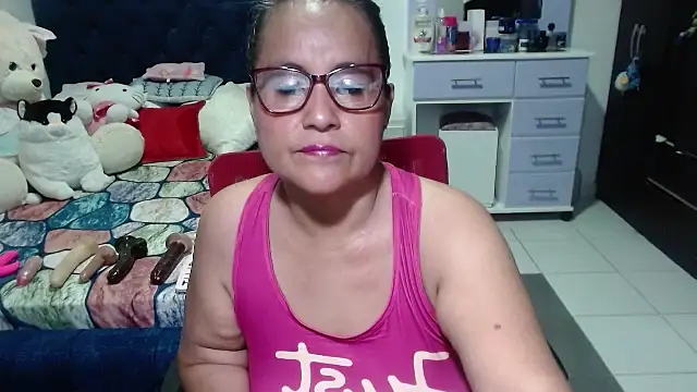 pervert mommy  online show from 10-28-25, 10:19