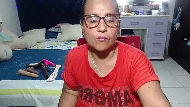 pervert mommy  online show from 04-08-26, 11:10