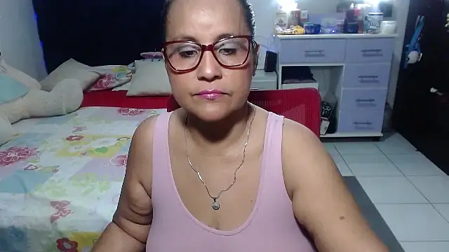 pervert mommy  online show from 04-21-26, 09:48