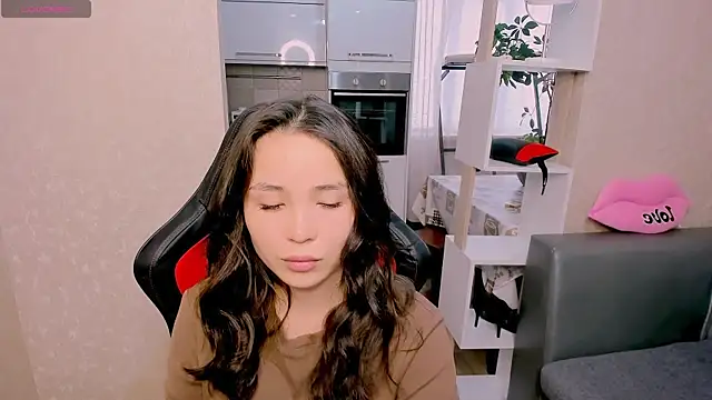 AyaMoon online show from 10-17-25, 03:53