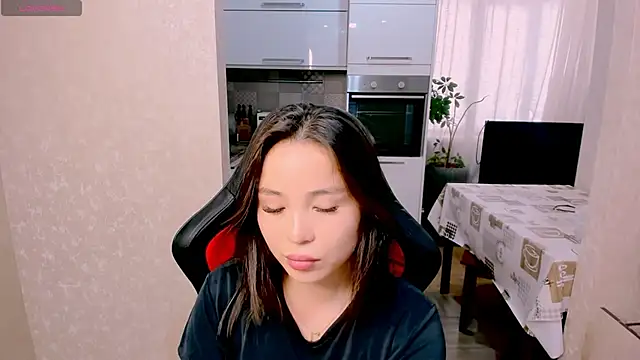 AyaMoon online show from 10-29-25, 04:37