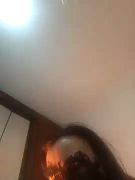 LAURAFOCOSA online show from 11-14-25, 11:35