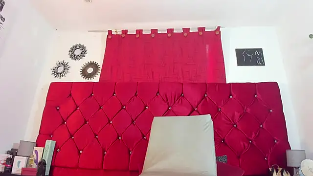 Snapshot of harleyevaans chatting on 03-18-25, 12:14 harleyevaans online show from 03-18-25, 12:14