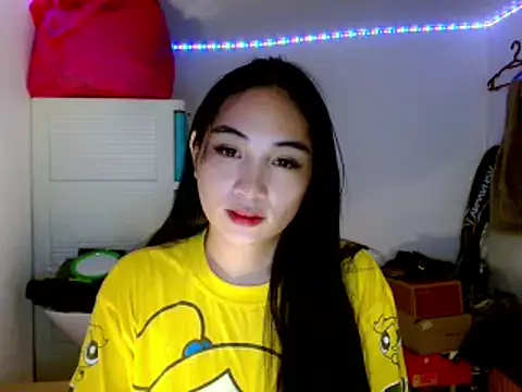 SweetLilly 18 online show from 03-17-25, 02:56