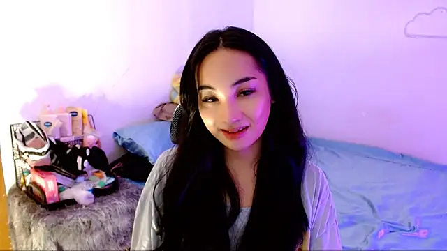 SweetLilly 18 online show from 11-15-25, 01:47