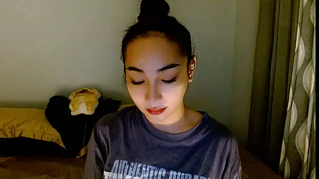 SweetLilly 18 online show from 03-29-26, 05:07