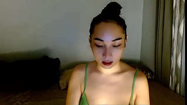 SweetLilly 18 online show from 04-09-26, 03:06