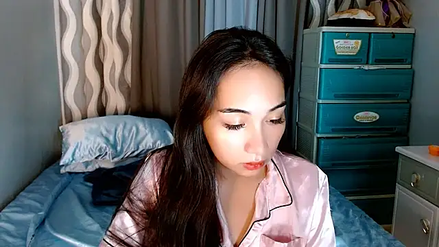 SweetLilly 18 online show from 06-17-26, 05:32