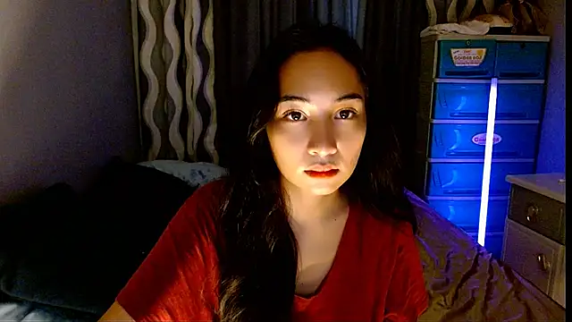 SweetLilly 18 online show from 06-28-26, 07:14