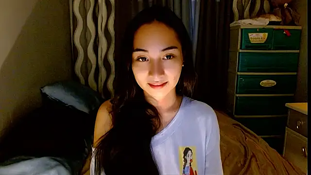 SweetLilly 18 online show from 06-29-26, 07:03