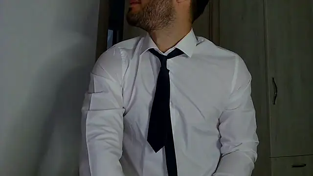 Justynn1 online show from 09-26-25, 05:00