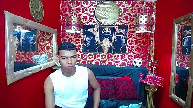 Snapshot of PEINBOYS chatting on 01-27-25, 07:03 PEINBOYS online show from 01-27-25, 07:03