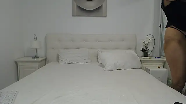 alisonya1 online show from 11-22-25, 05:28