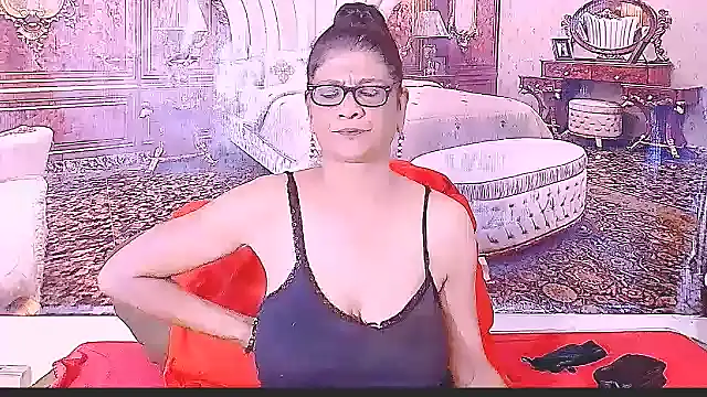 Snapshot of IndianAllure chatting on 02-21-26, 05:52 IndianAllure online show from 02-21-26, 05:52