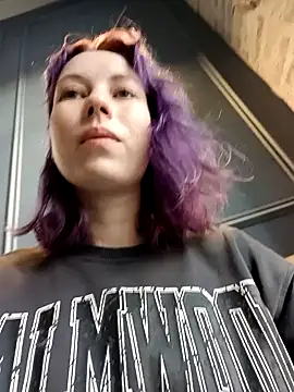 Frost foxy online show from 12-17-24, 07:50