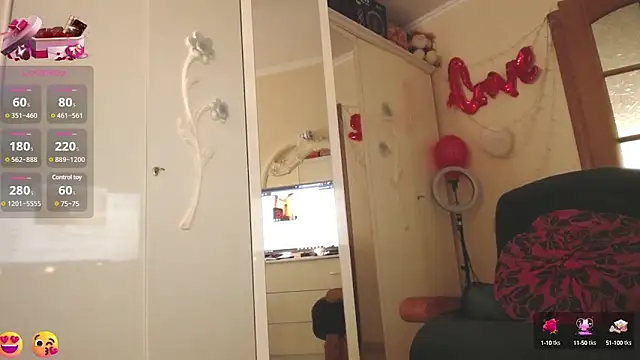 Snapshot of icelady77 chatting on 03-11-25, 11:23 icelady77 online show from 03-11-25, 11:23