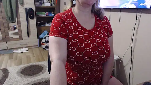 Snapshot of Elza01 chatting on 03-28-26, 06:51 Elza01 online show from 03-28-26, 06:51