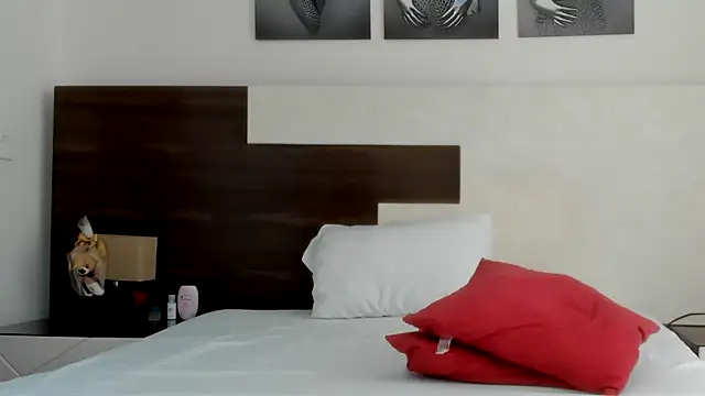 SexyCaitlynHot online show from 06-09-26, 08:20