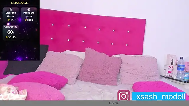 Snapshot of sasha_xxxx chatting on 06-07-26, 12:48 sasha xxxx online show from 06-07-26, 12:48