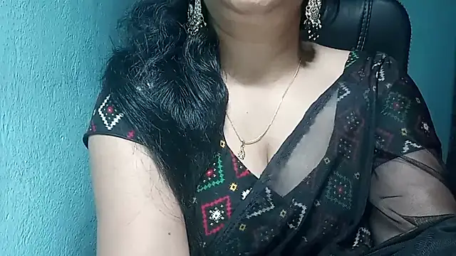 Snapshot of YourModhu chatting on 03-18-25, 05:53 YourModhu online show from 03-18-25, 05:53