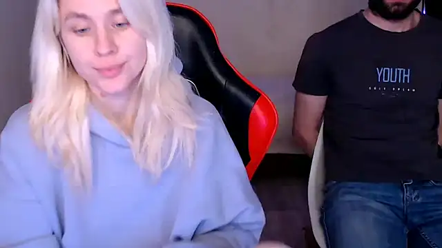 Snapshot of Mila_Jon chatting on 12-07-24, 01:07 Mila Jon online show from 12-07-24, 01:07