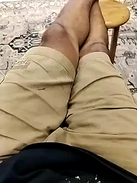 Snapshot of jilat77 chatting on 11-17-25, 04:35 jilat77 online show from 11-17-25, 04:35