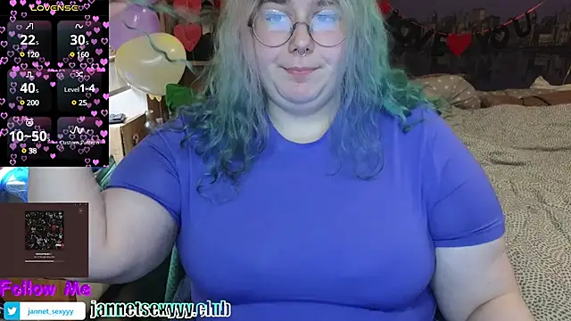 Snapshot of JannetPie chatting on 02-10-25, 11:04 JannetPie online show from 02-10-25, 11:04