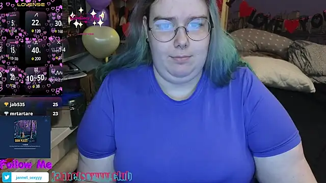 Snapshot of JannetPie chatting on 02-16-25, 04:32 JannetPie online show from 02-16-25, 04:32