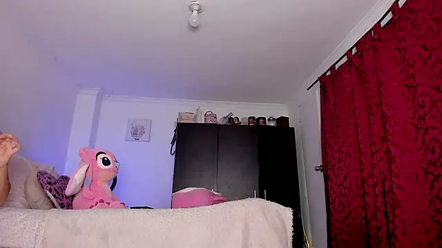 AlondraDiossa03 online show from 01-26-25, 06:27