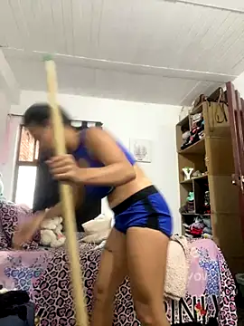 AlondraDiossa03 online show from 10-31-25, 07:26