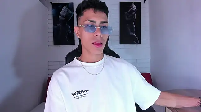 AlanNaughty online show from 12-26-24, 08:11