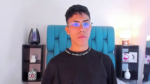 AlanNaughty online show from 01-21-25, 03:26