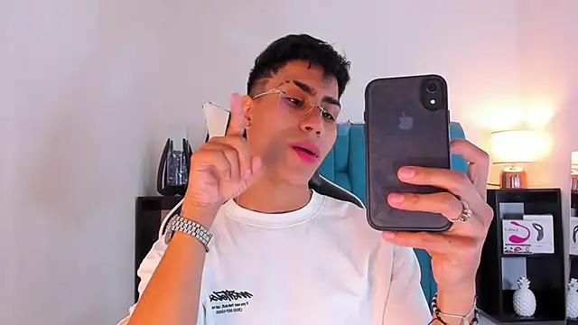 AlanNaughty online show from 02-01-25, 05:18