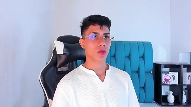 AlanNaughty online show from 02-12-25, 04:01