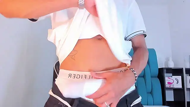 AlanNaughty online show from 03-08-25, 08:14