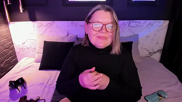 Shannonshine online show from 11-13-25, 05:39