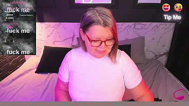 Shannonshine online show from 11-18-25, 05:12