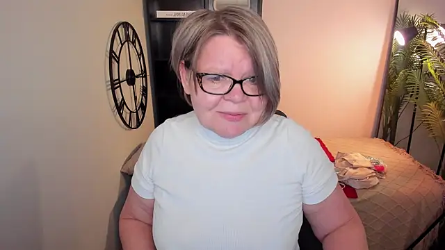 Shannonshine online show from 05-12-26, 05:26