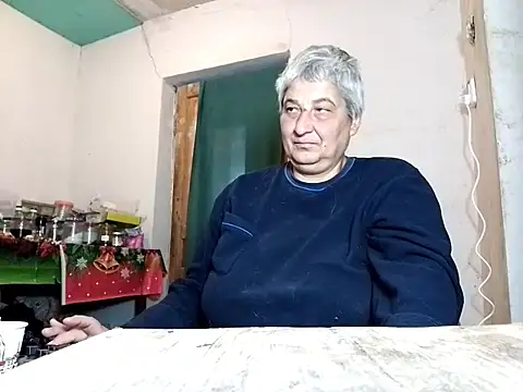 Snapshot of ExquisiteMature chatting on 10-05-25, 08:56 ExquisiteMature online show from 10-05-25, 08:56