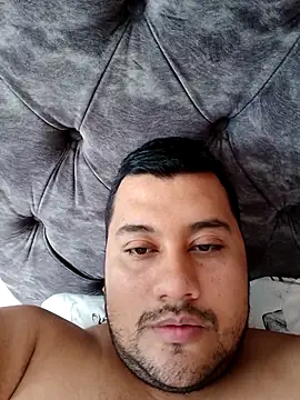 santi hothot online show from 10-04-25, 05:44