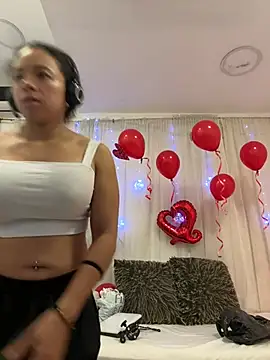 Snapshot of carolgaita chatting on 02-16-25, 11:27 carolgaita online show from 02-16-25, 11:27