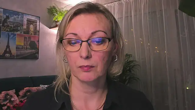 vanessa chat online show from 01-14-25, 05:45