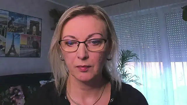 vanessa chat online show from 01-22-25, 02:24