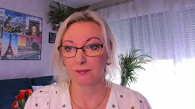 Snapshot of vanessa_chat chatting on 05-12-26, 01:30 vanessa chat online show from 05-12-26, 01:30